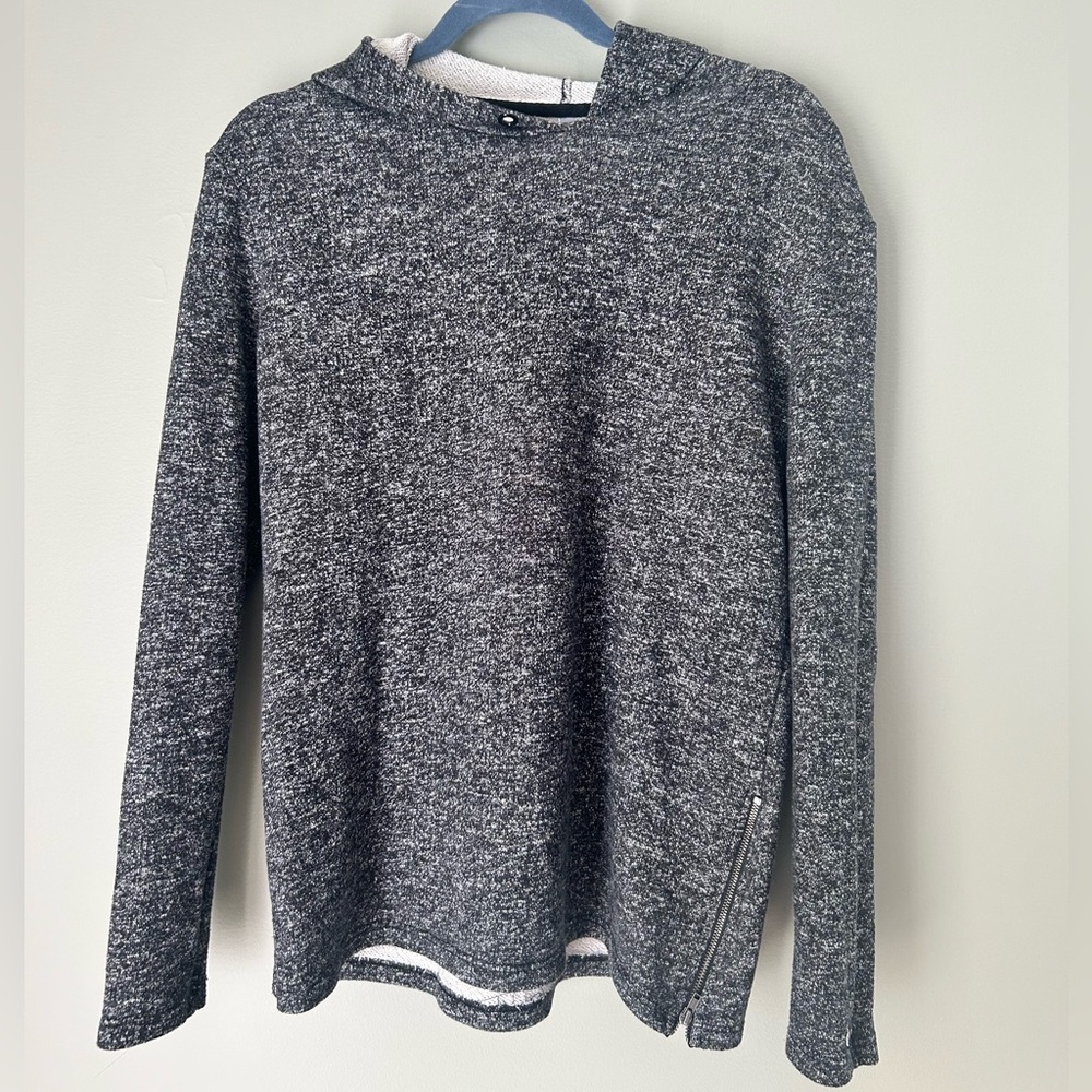 Fabletics Gray Hoodie L | Soft Athletic Pullover | Cozy Activewear Top